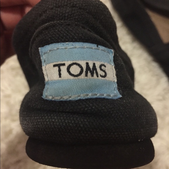 Black toms - Picture 2 of 2
